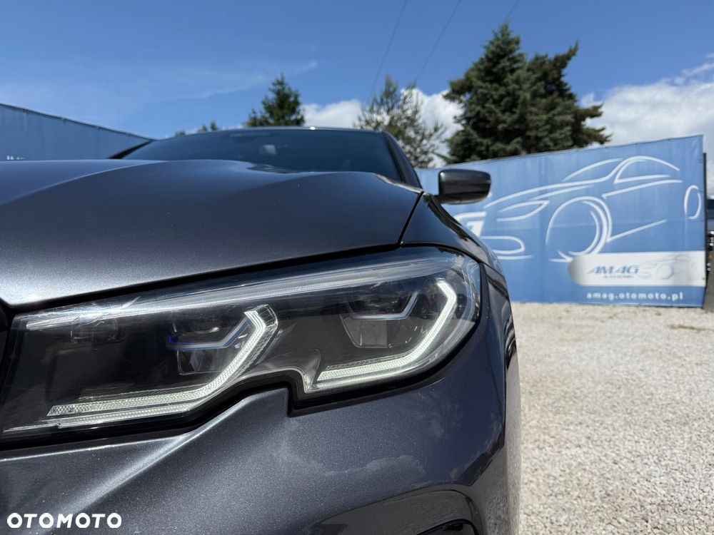 BMW Seria 3 330e M Sport sport - 10