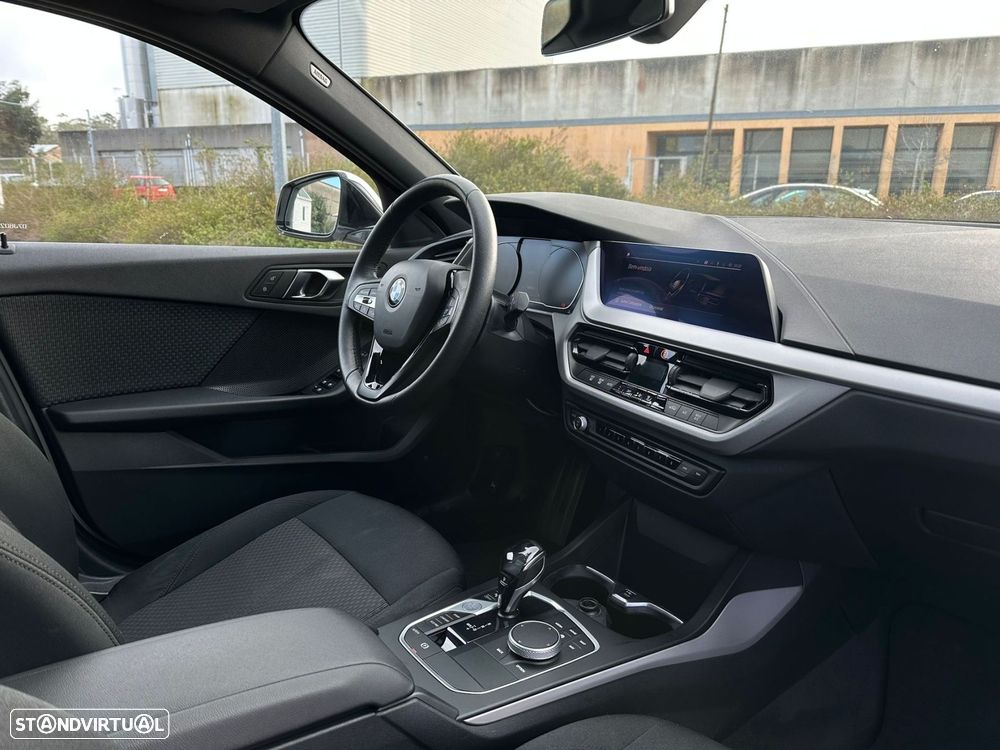 BMW 116 d Pack M Auto - 13