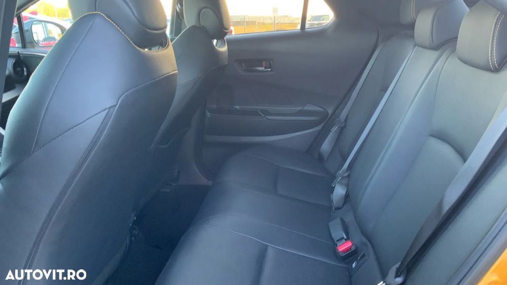 Toyota C-HR 2.0 HEV 197 CP 4x2 CVT Premiere Edition - 11
