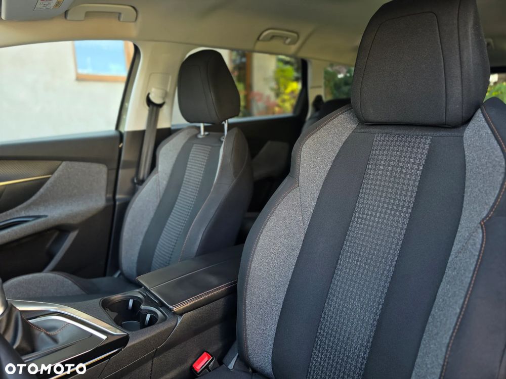 Peugeot 5008 - 19