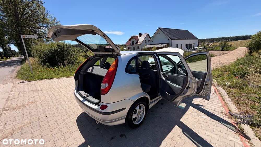 Nissan Almera Tino - 5