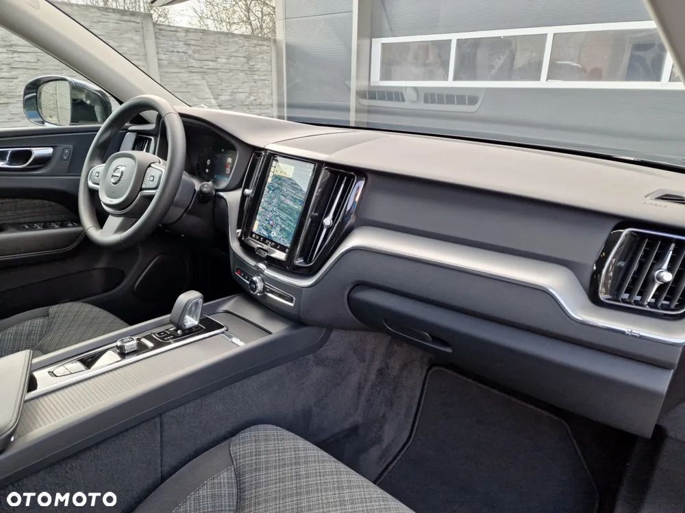 Volvo XC 60 B4 D AWD Core - 25