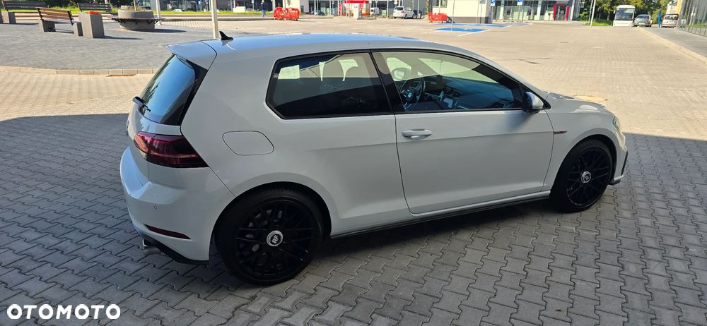 Volkswagen Golf - 7