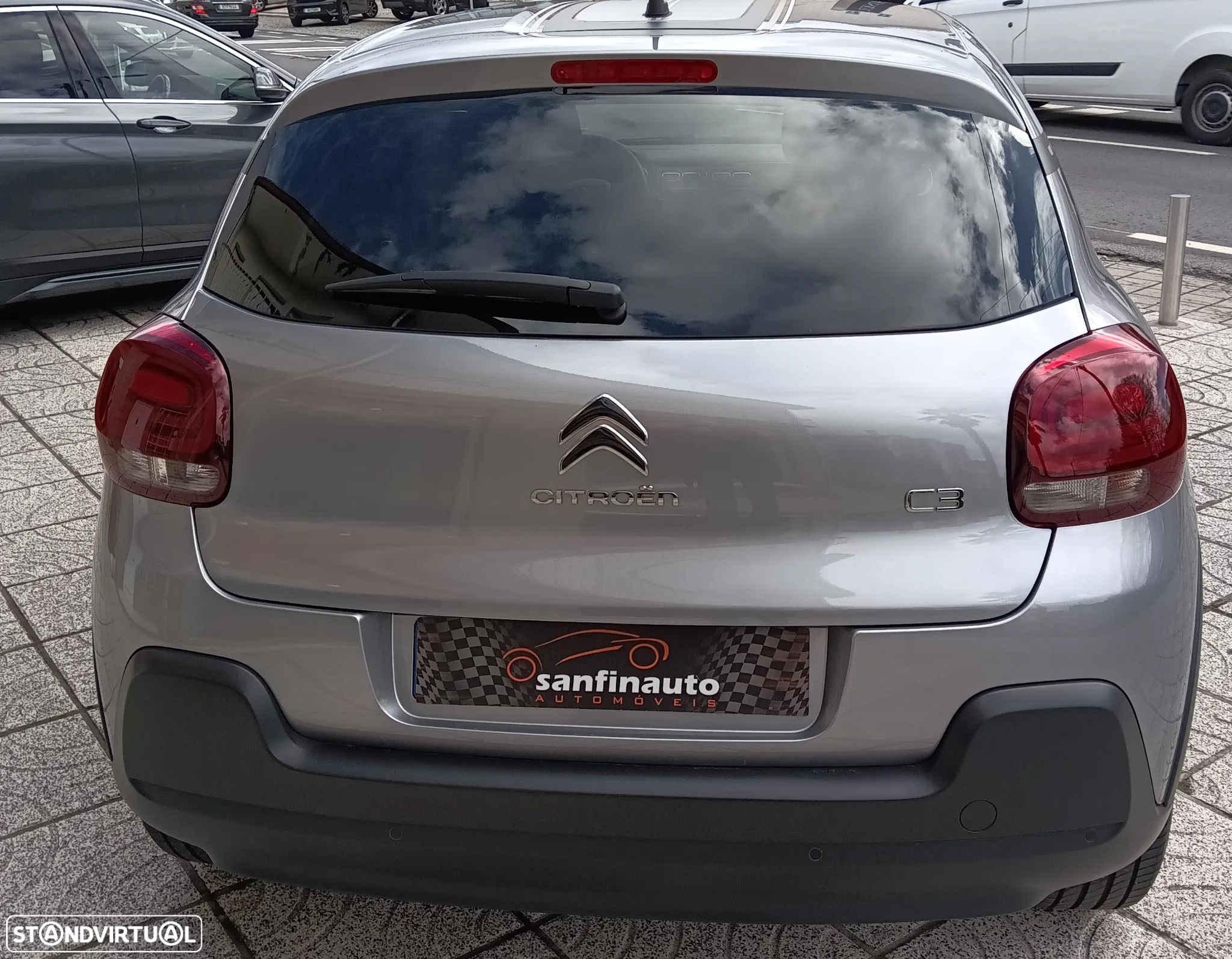 Citroën C3 1.2 PureTech C-Series - 11