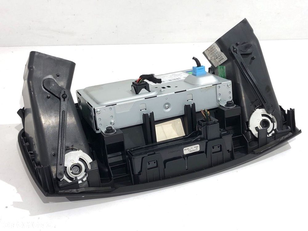 WYŚWIETLACZ - 341.00 PLN - OPEL INSIGNIA A Sports Tourer (G09) 2008 - 2017 2.0 CDTI 4x4 (35) 118 kW - 4