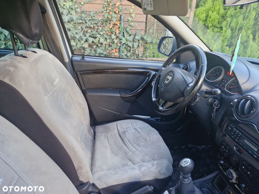 Dacia Duster 1.5 dCi Laureate - 11