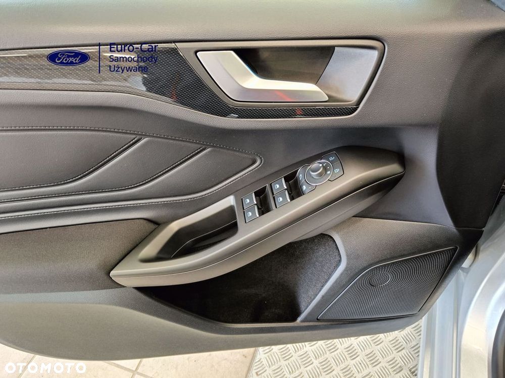 Ford Focus 1.0 EcoBoost mHEV ST-Line X - 18