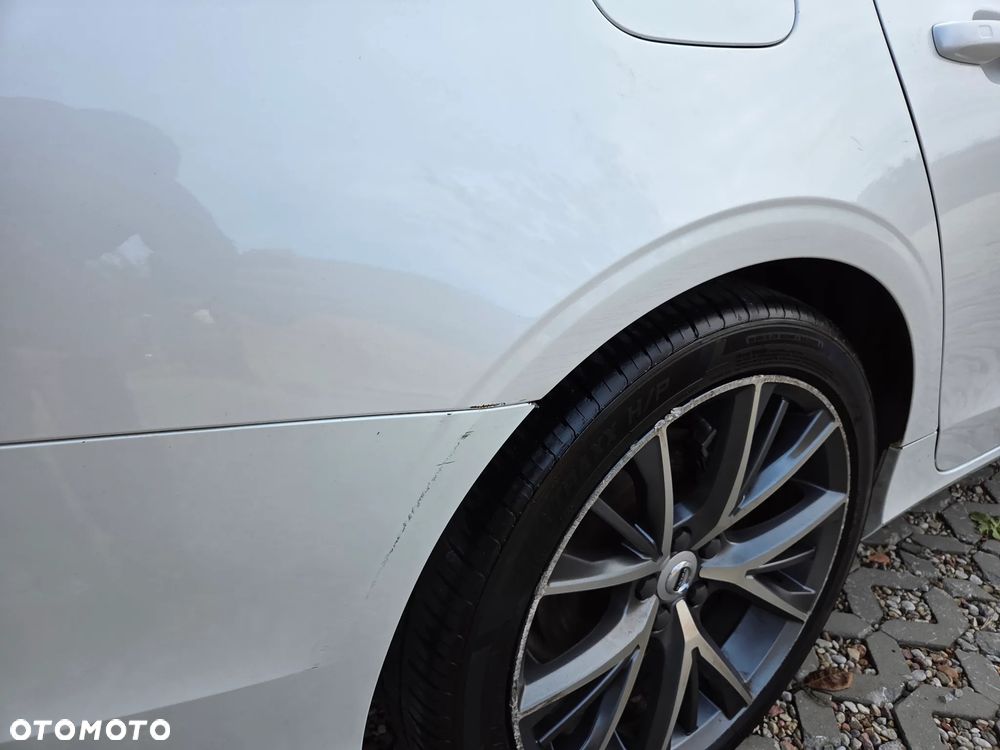 Volvo S90 T5 Momentum - 25