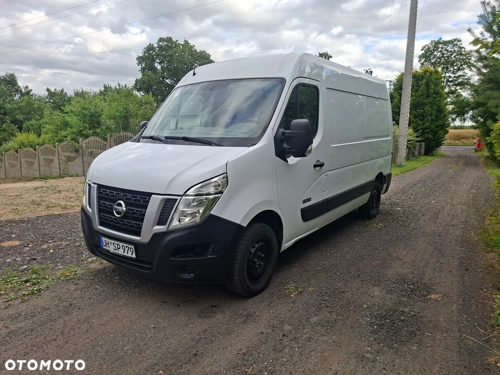 Nissan NV400 - 1