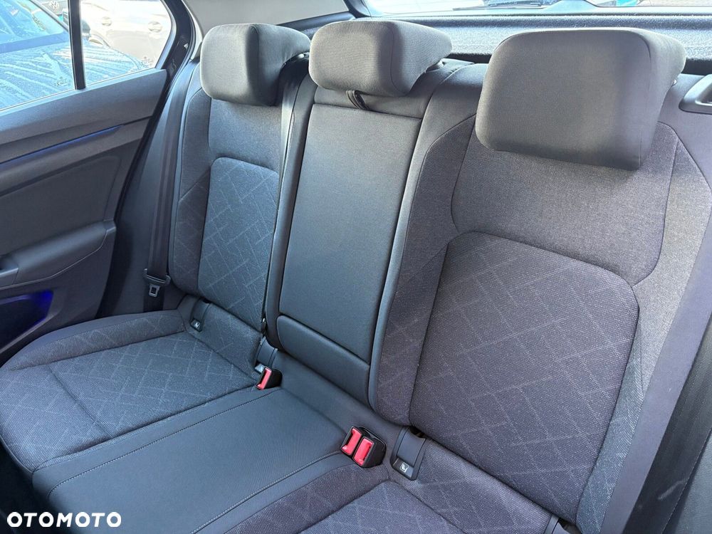 Volkswagen Golf - 14