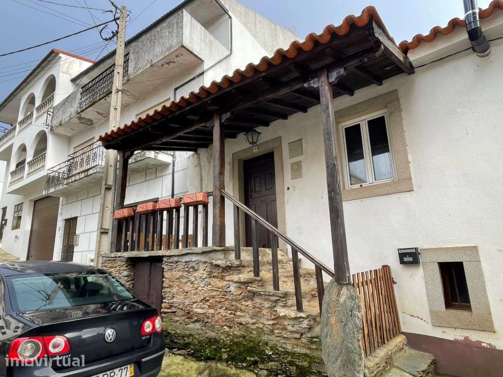 Moradia Espaçosa em Carção - Vimioso - Oportunidade Única - Grande imagem: 3/13