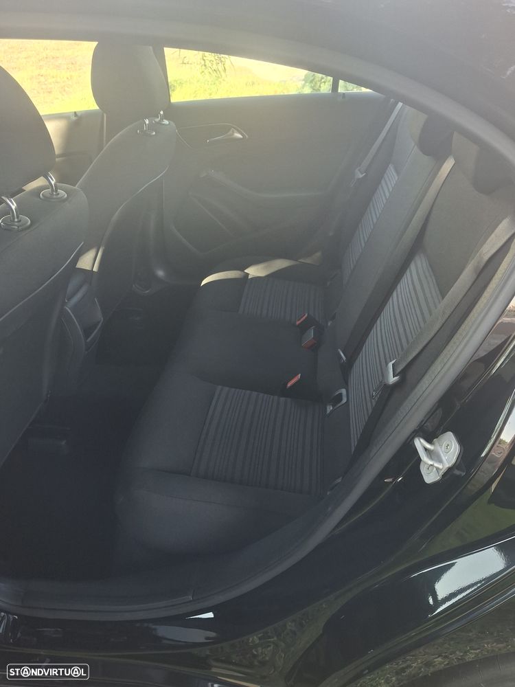Mercedes-Benz A 180 Dynamic Edition - 8
