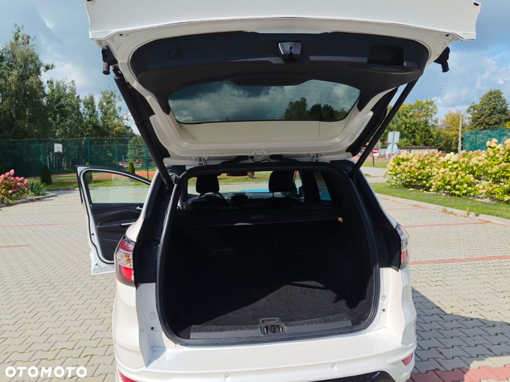 Ford Kuga 2.0 TDCi 2x4 ST-Line - 13