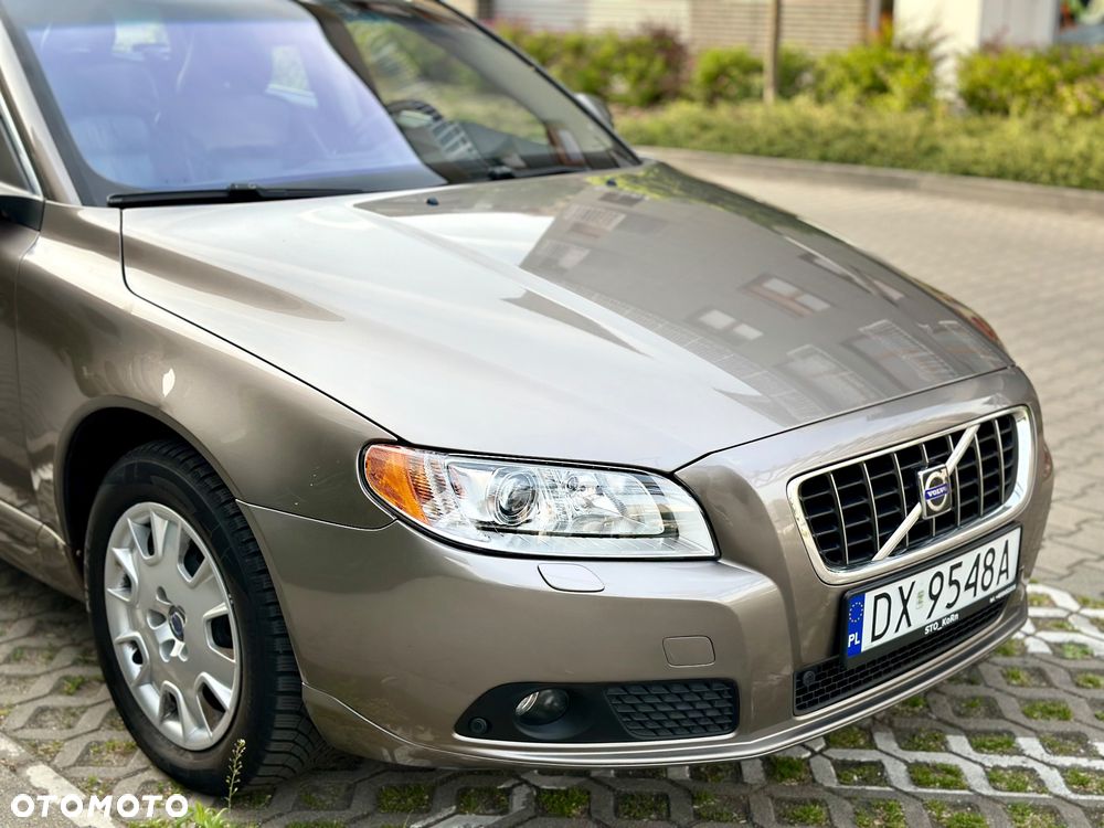 Volvo V70 D5 Summum - 26