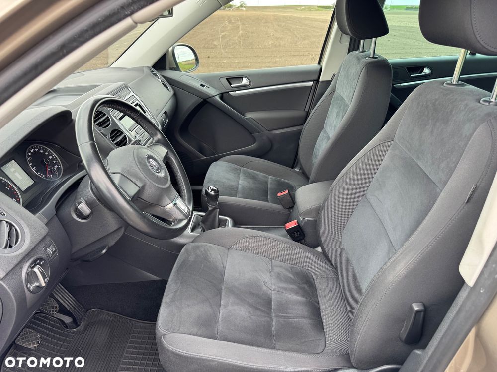 Volkswagen Tiguan 2.0 TDI BlueMot Sport&Style - 10