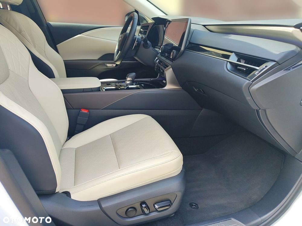 Lexus RX 450h+ F Sport Design - 13