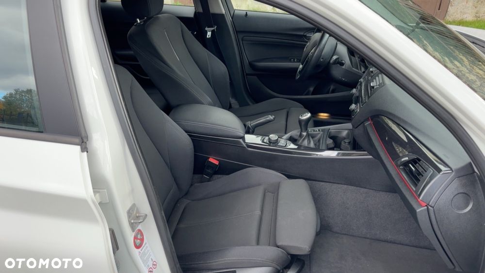 BMW Seria 1 116i Sport Line - 10