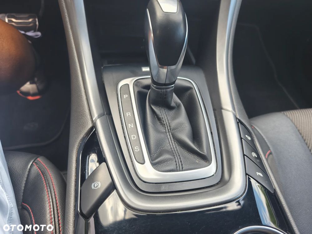 Ford Mondeo 2.0 TDCi ST-Line PowerShift - 22