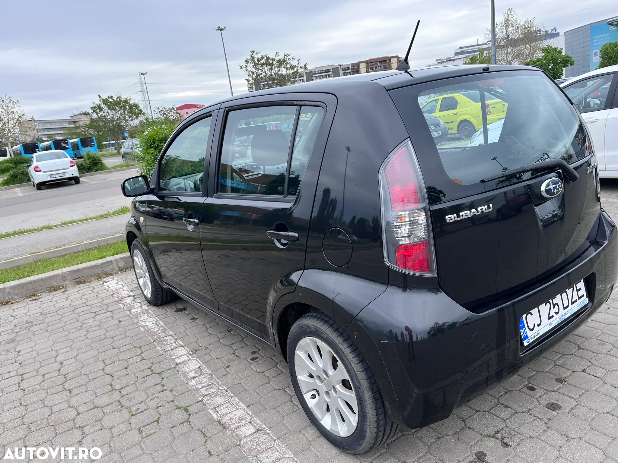 Subaru Justy 1.0 BASE - 3