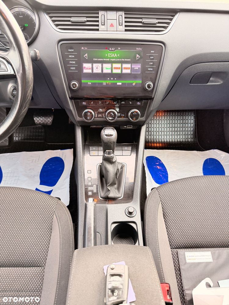 Skoda Octavia 2.0 TDI 4x4 DSG Scout - 32