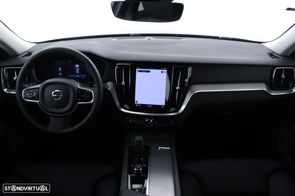 Volvo V60 2.0 B4 Plus Dark Auto - 19