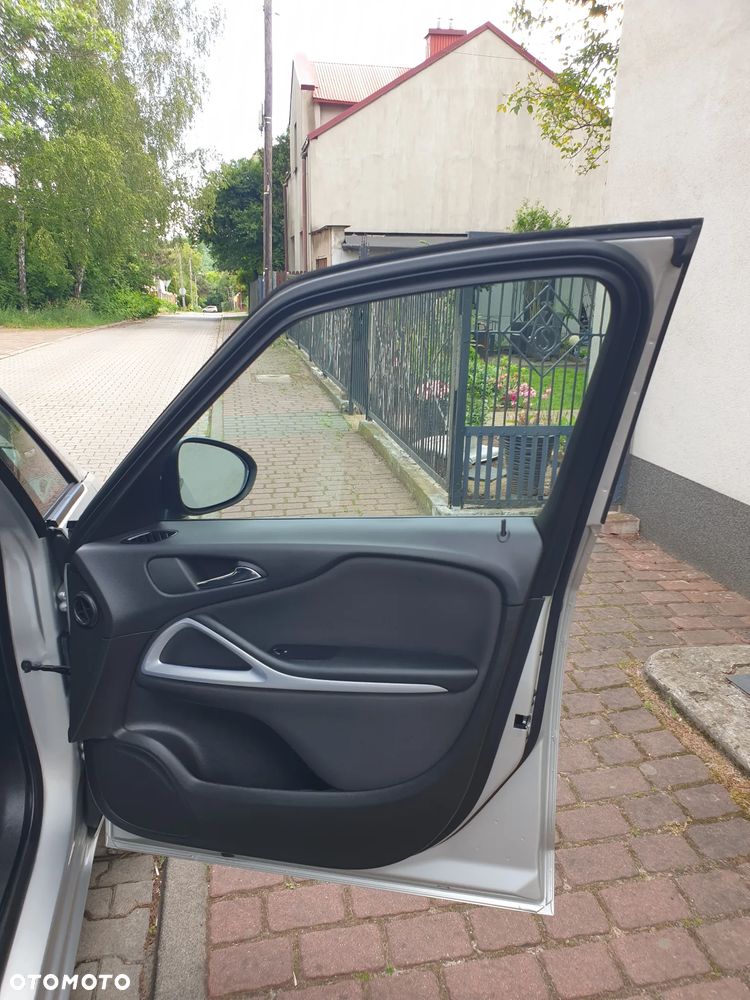 Opel Zafira Tourer 1.4 Turbo Edition - 31
