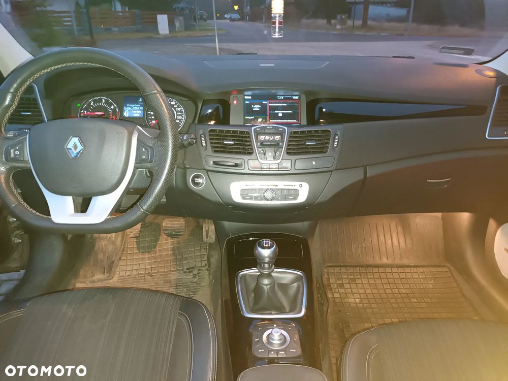 Renault Laguna 2.0 dCi Bose Edition - 6