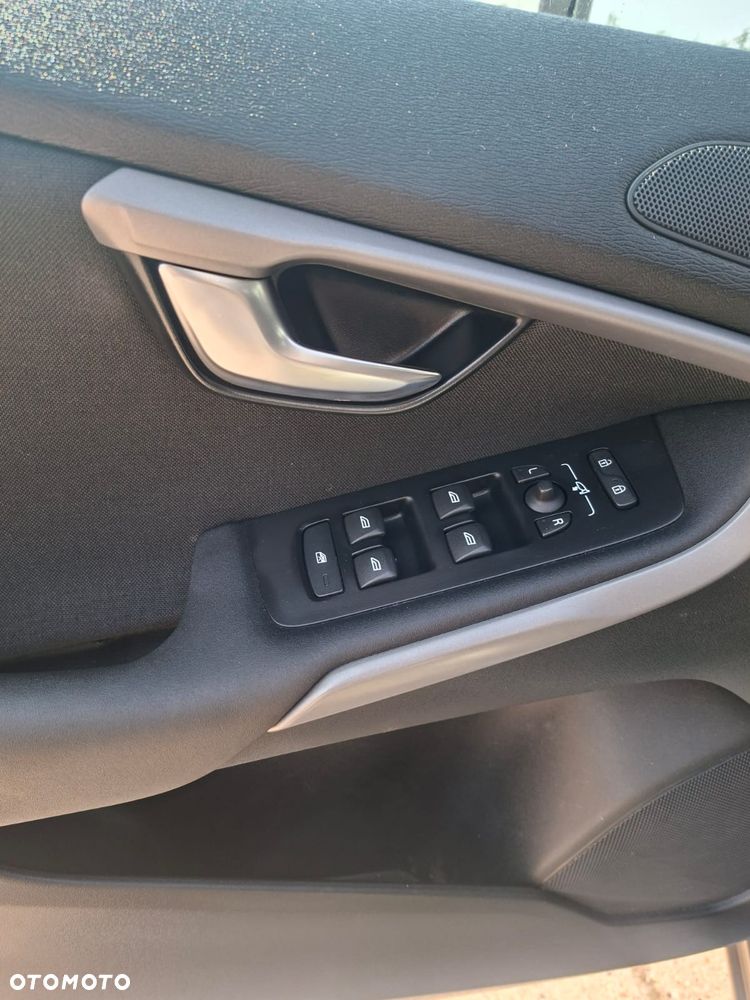 Volvo V40 D2 Drive-E Momentum - 7