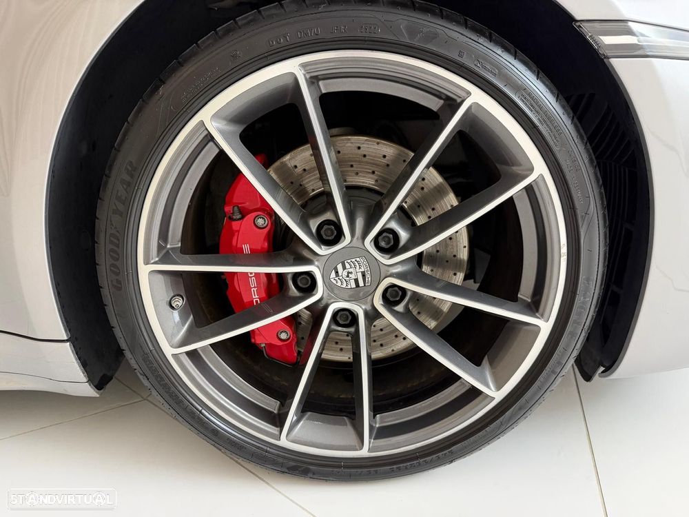 Porsche 911 (992) Carrera 4S Cabriolet PDK - 16
