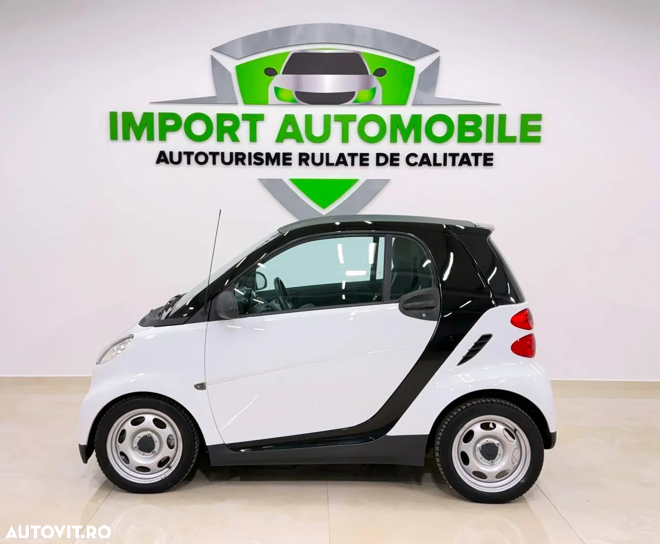Smart Fortwo coupe softouch black&white limited micro hybrid drive - 13