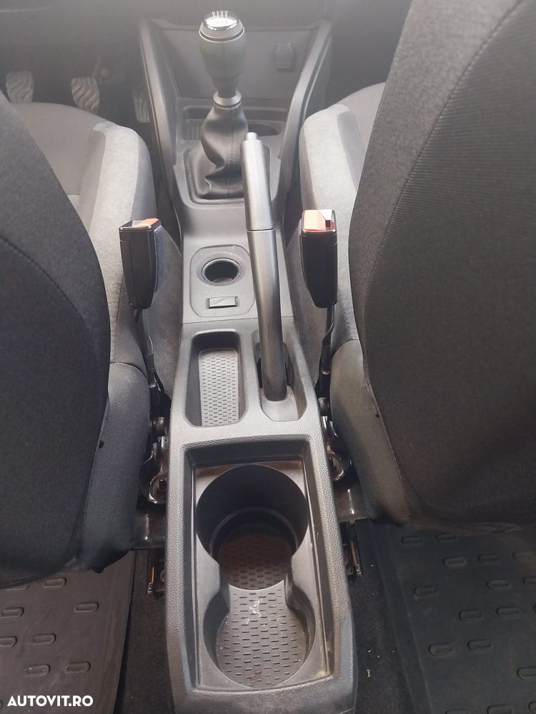 Dacia Duster TCe 90 Essential - 11