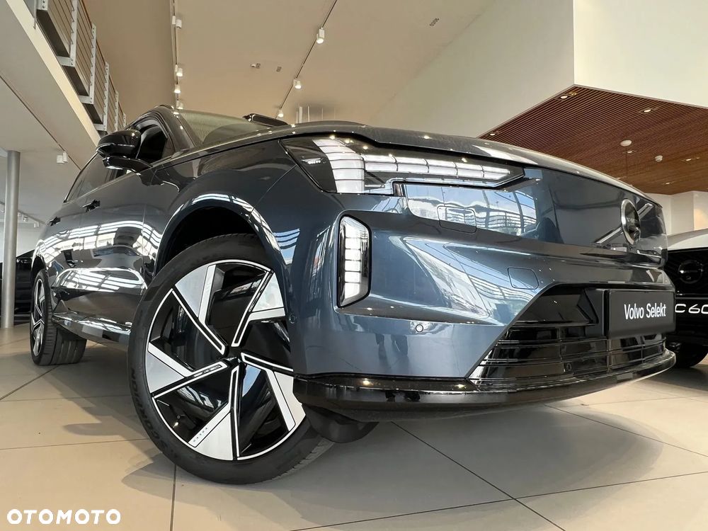 Volvo EX90 - 29