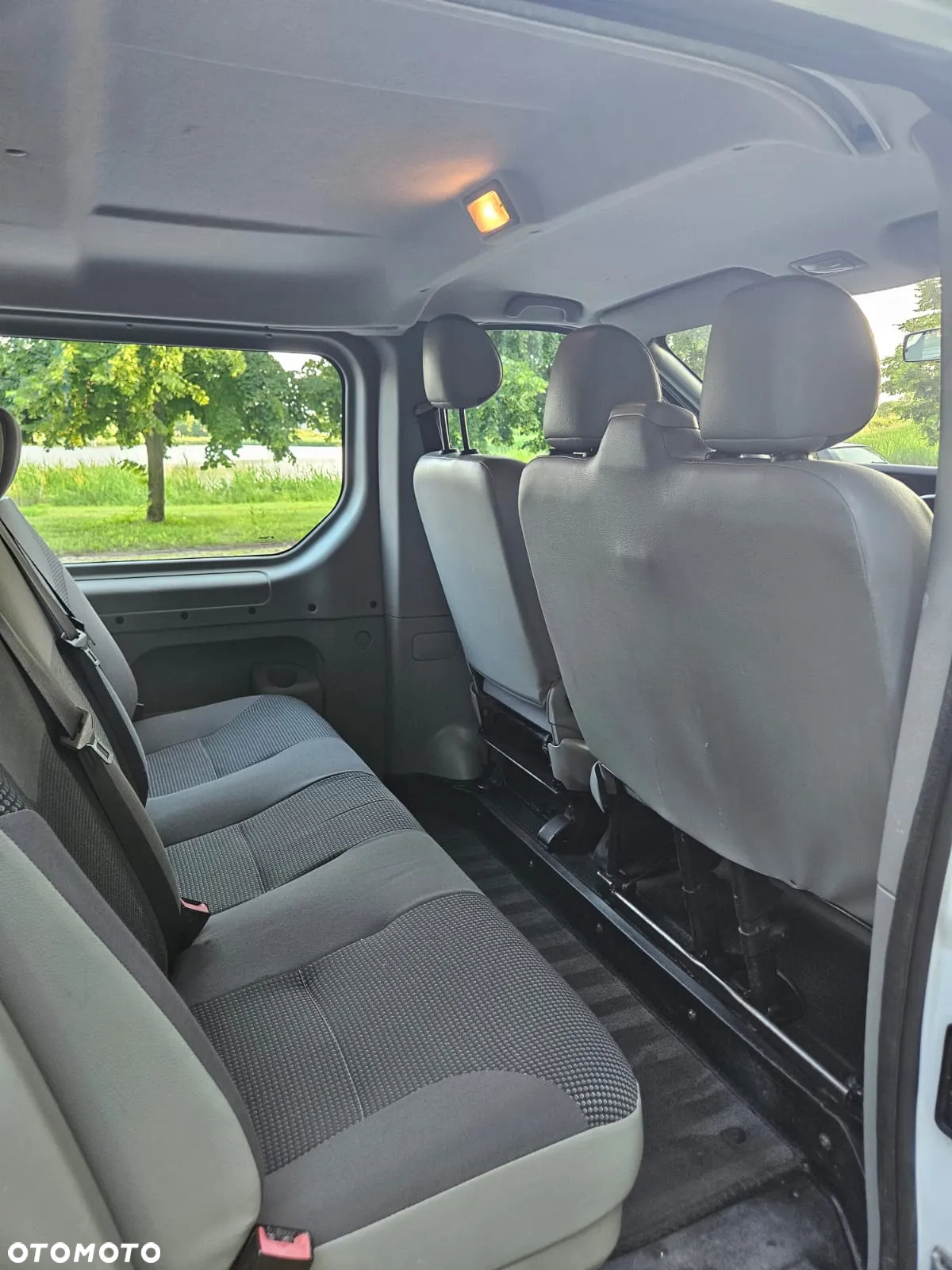 Opel Vivaro - 16