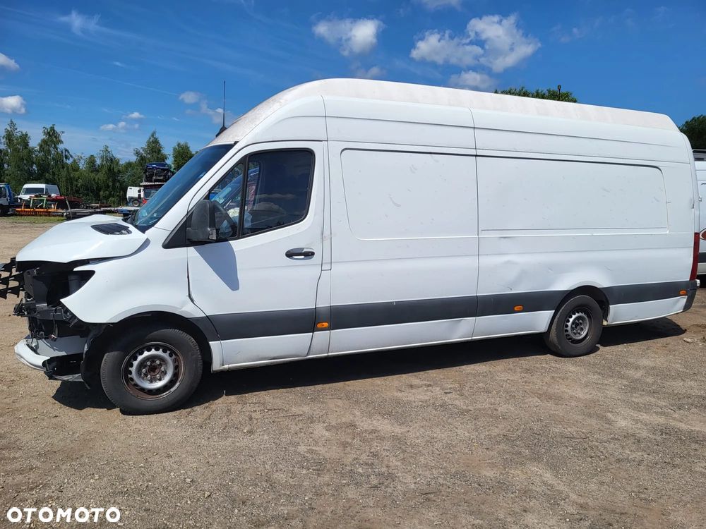 Mercedes-Benz Sprinter - 19