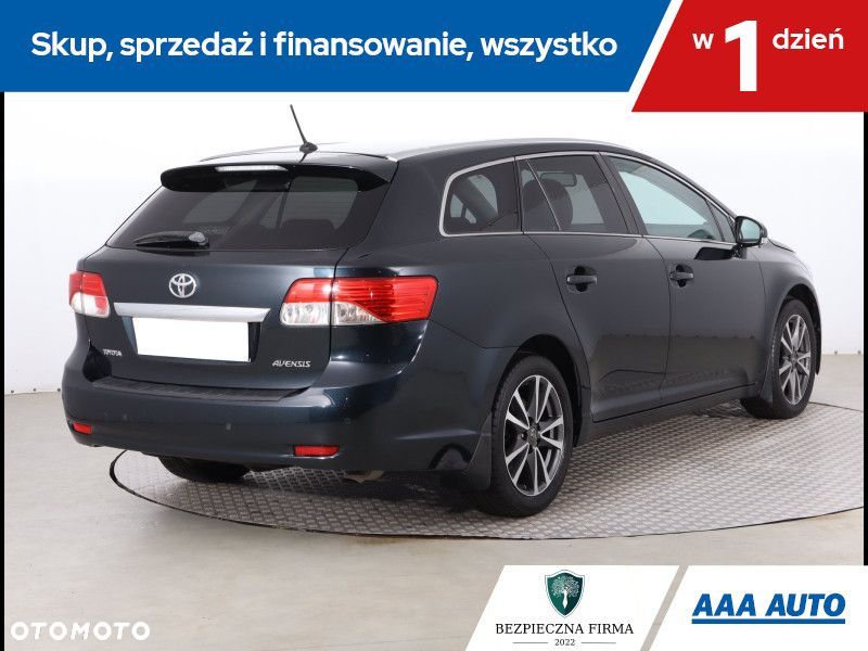 Toyota Avensis - 6
