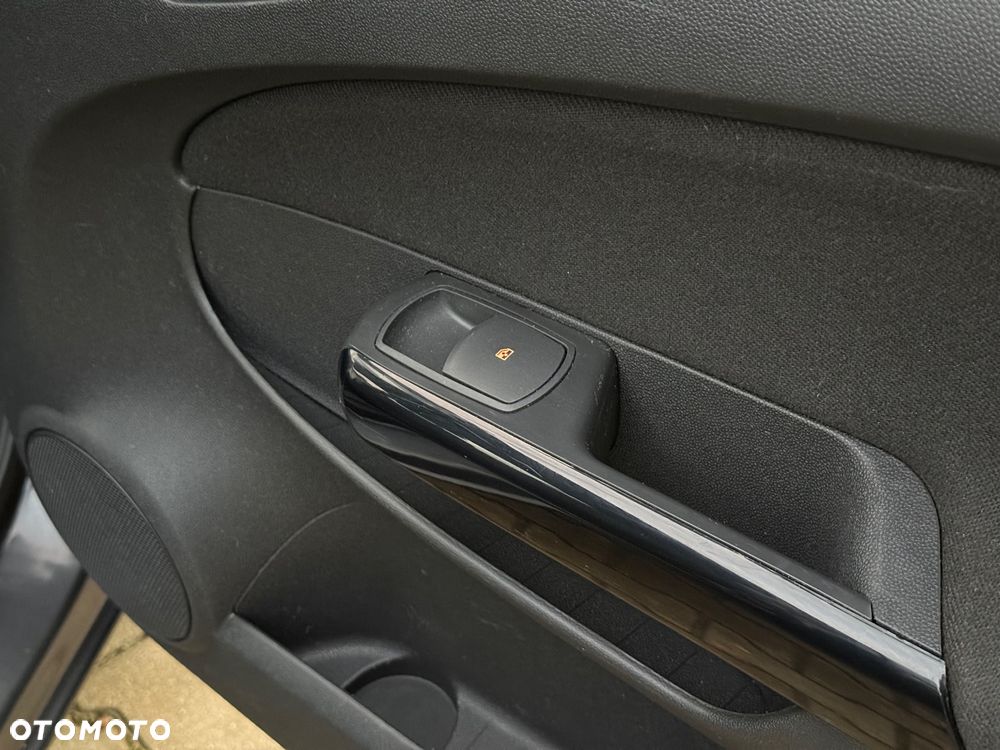 Opel Corsa 1.4 16V Edition - 20