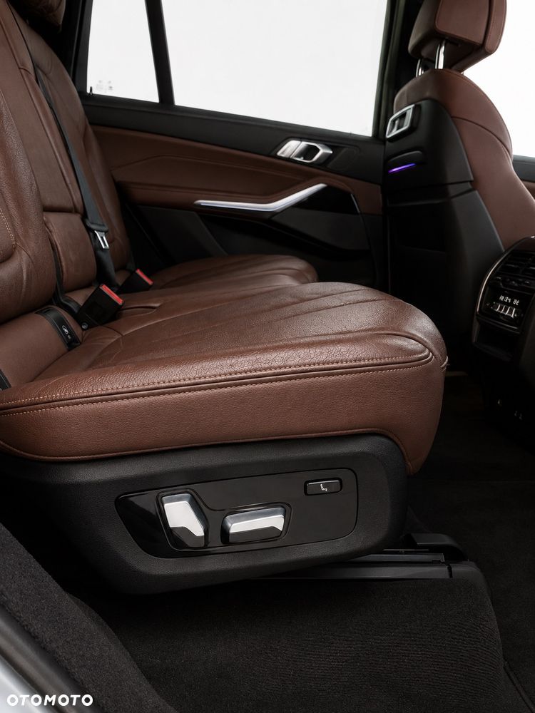 BMW X7 - 13