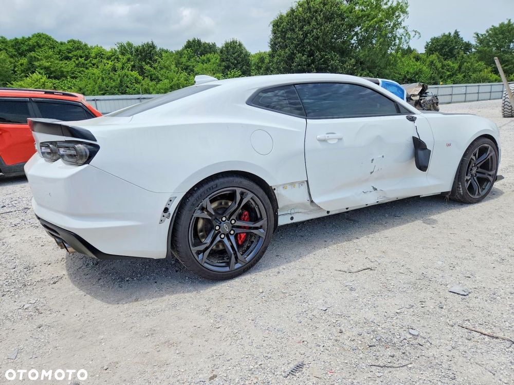 Chevrolet Camaro - 4