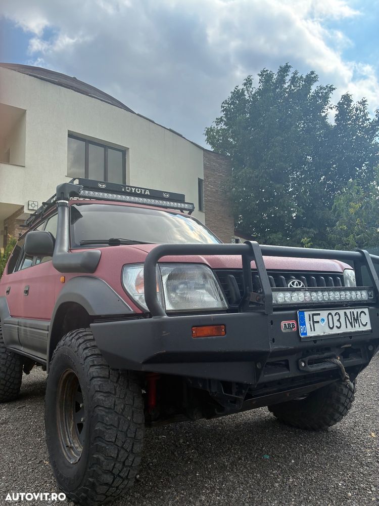 Toyota Land Cruiser - 10