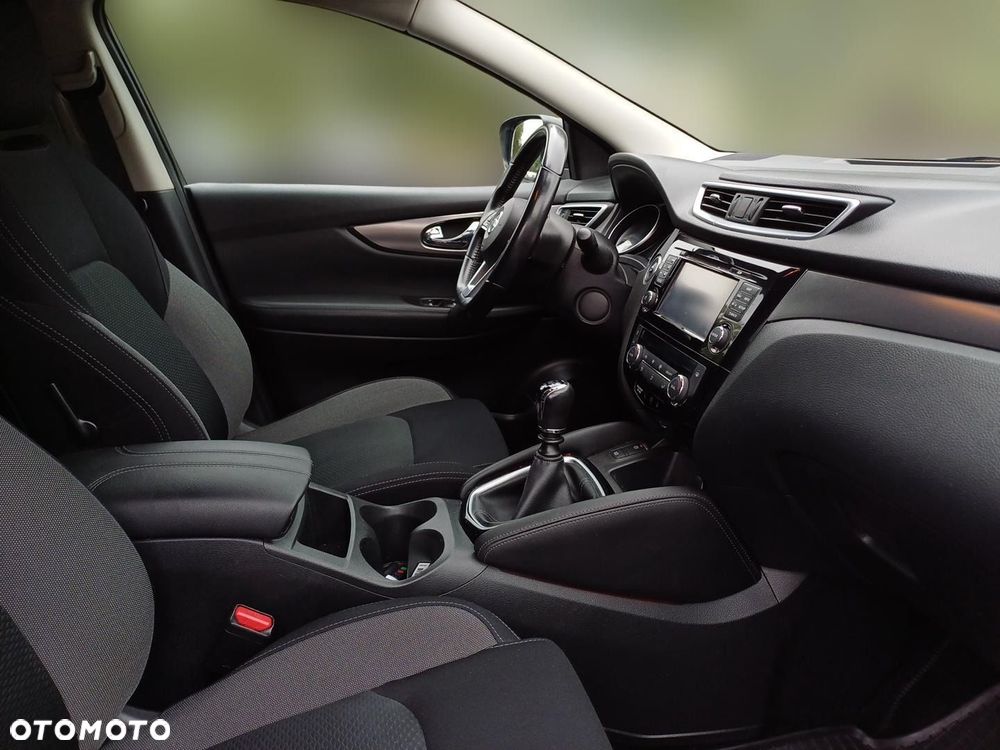 Nissan Qashqai 1.3 DIG-T N-Connecta - 9
