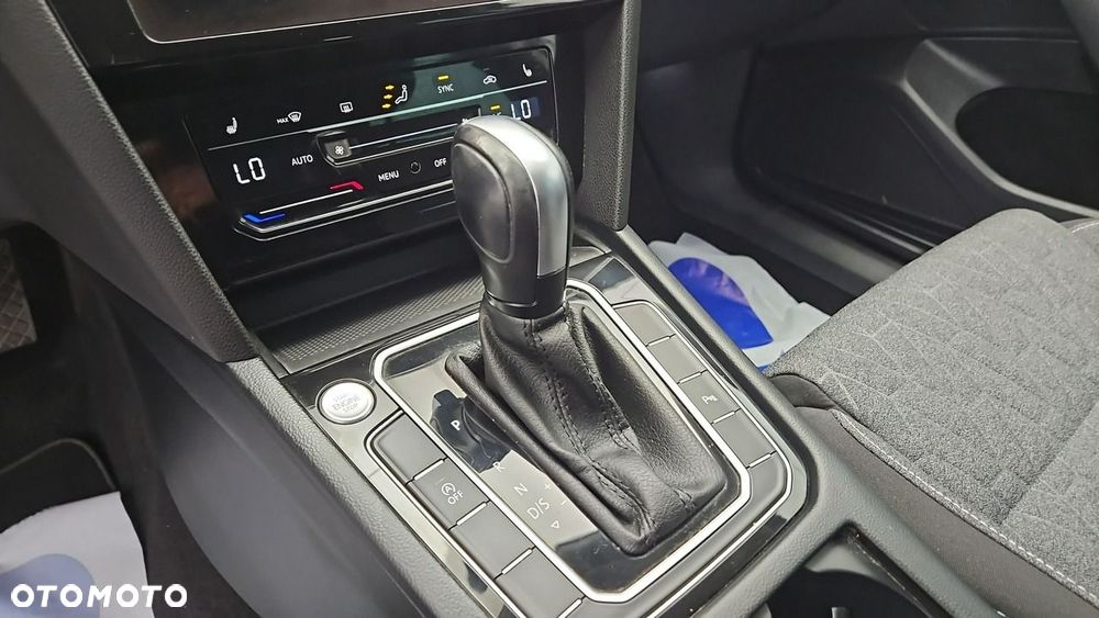 Volkswagen Passat Variant 1.5 TSI EVO Business DSG - 17