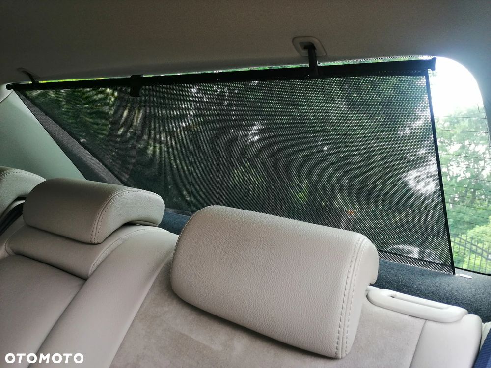 Toyota Avensis 1.8 Prestige - 23