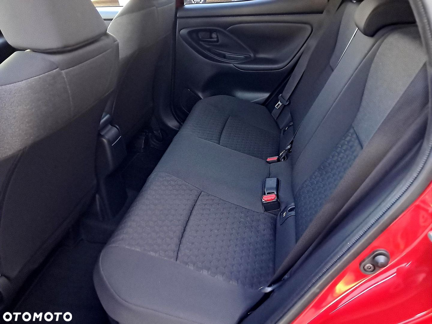 Toyota Yaris Hybrid 1.5 Comfort - 12