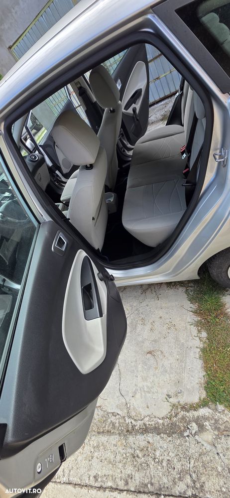 Ford Fiesta - 18