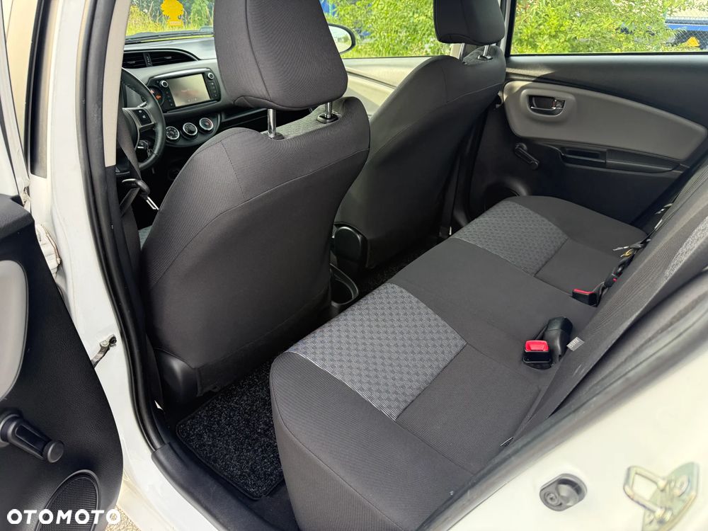 Toyota Yaris - 13