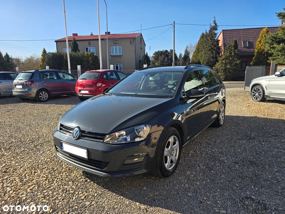 Volkswagen Golf 1.2 TSI BMT Comfortline - 23