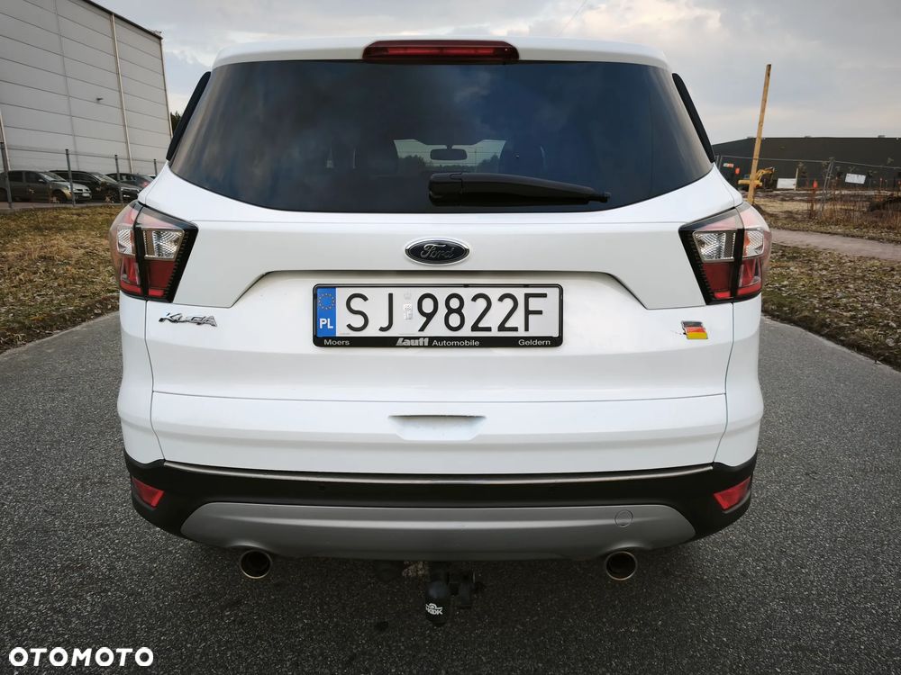 Ford Kuga 1.5 EcoBoost 2x4 Titanium - 12