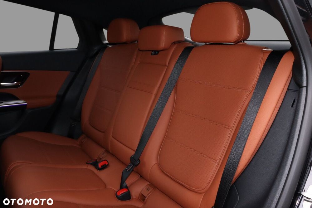 Mercedes-Benz GLC - 16