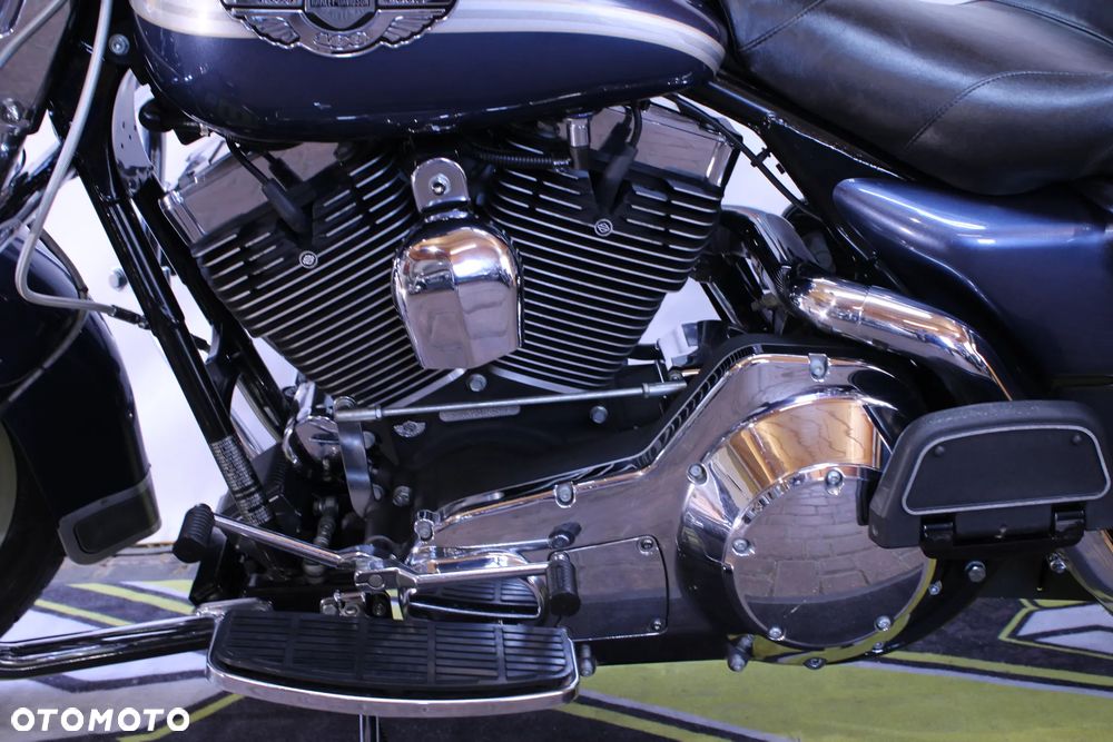 Harley-Davidson Touring Road King - 28