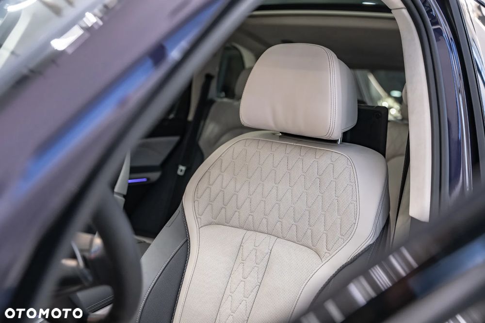 BMW X5 M M60i xDrive - 25